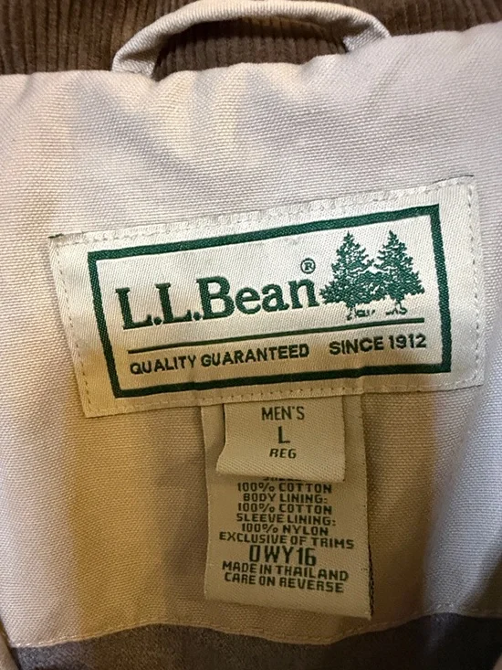 VINTAGE L.L. Bean Men's Jacket in Khaki with Brown Corduroy Collar - Picture 2 of 5